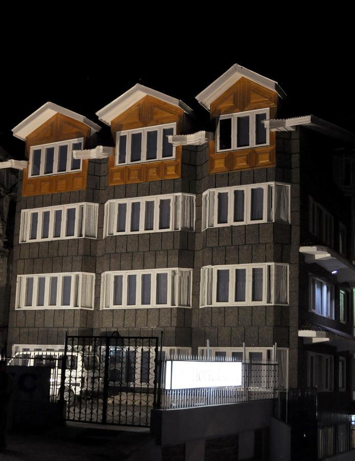 فندق باسيفيك Srīnagar المظهر الخارجي الصورة